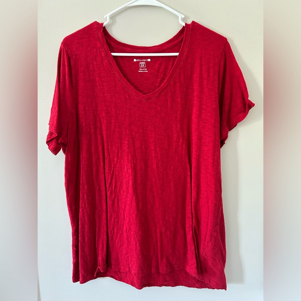 Architect V-Neck Tee – Size 2X Women’s Plus